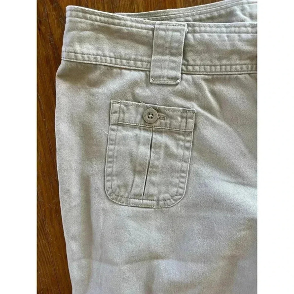 Northface Women's Cropped Tie-Back Front Pocket Khaki Pants, sz 8 - Picture 4 of 8